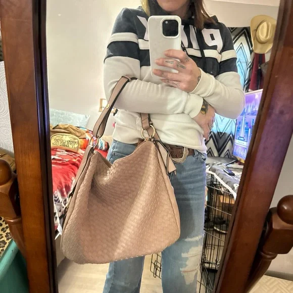 Faux Leather Purse - Picture 2 of 7